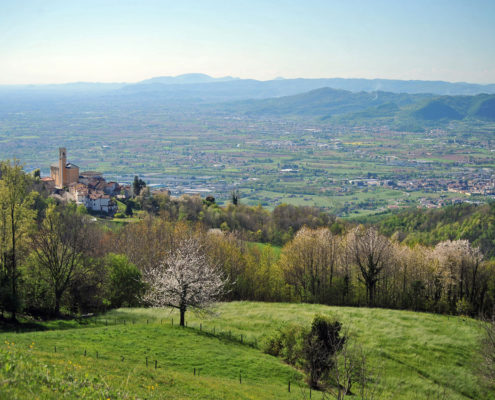 Schio vista dall'alto - Agriturismo Il maggiociondolo in provincia di Vicenza