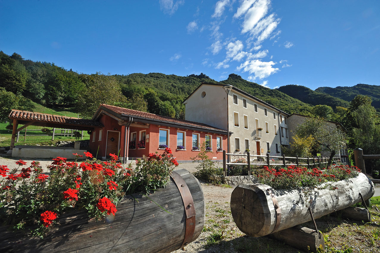 Il territorio del Tretto - Agriturismo Il Maggiociondolo Schio in Provincia di Vicenza